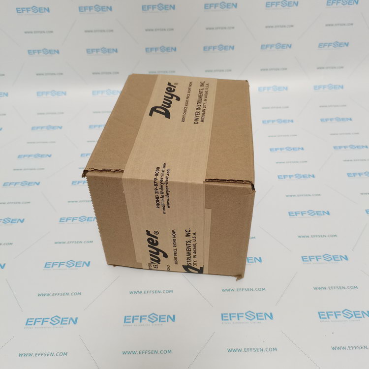 Dwyer CP4-M1T1C1 UFM CoolPoint Flow Meter