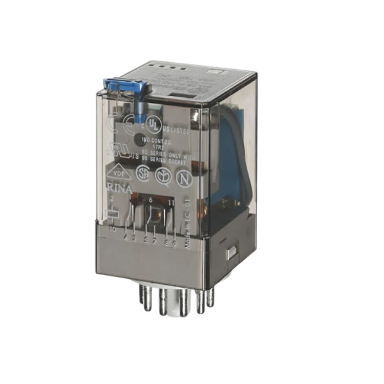 FINDER 60.13.9.220.0040 Plug In Power Relay