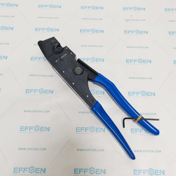 MTR MECATRACTION TH2 Manual crimping tool