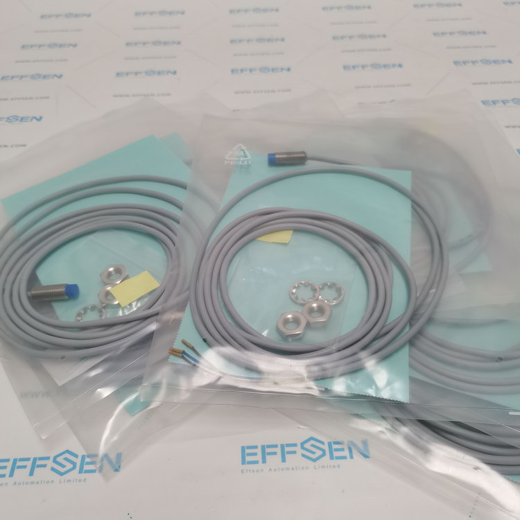 Contrinex DW-AD-613-M8-121 Inductives Sensor