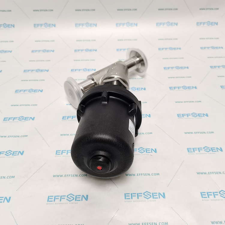 Gemu 554 25D8834 51 1RF402 Pneumatically operated angle seat globe valve